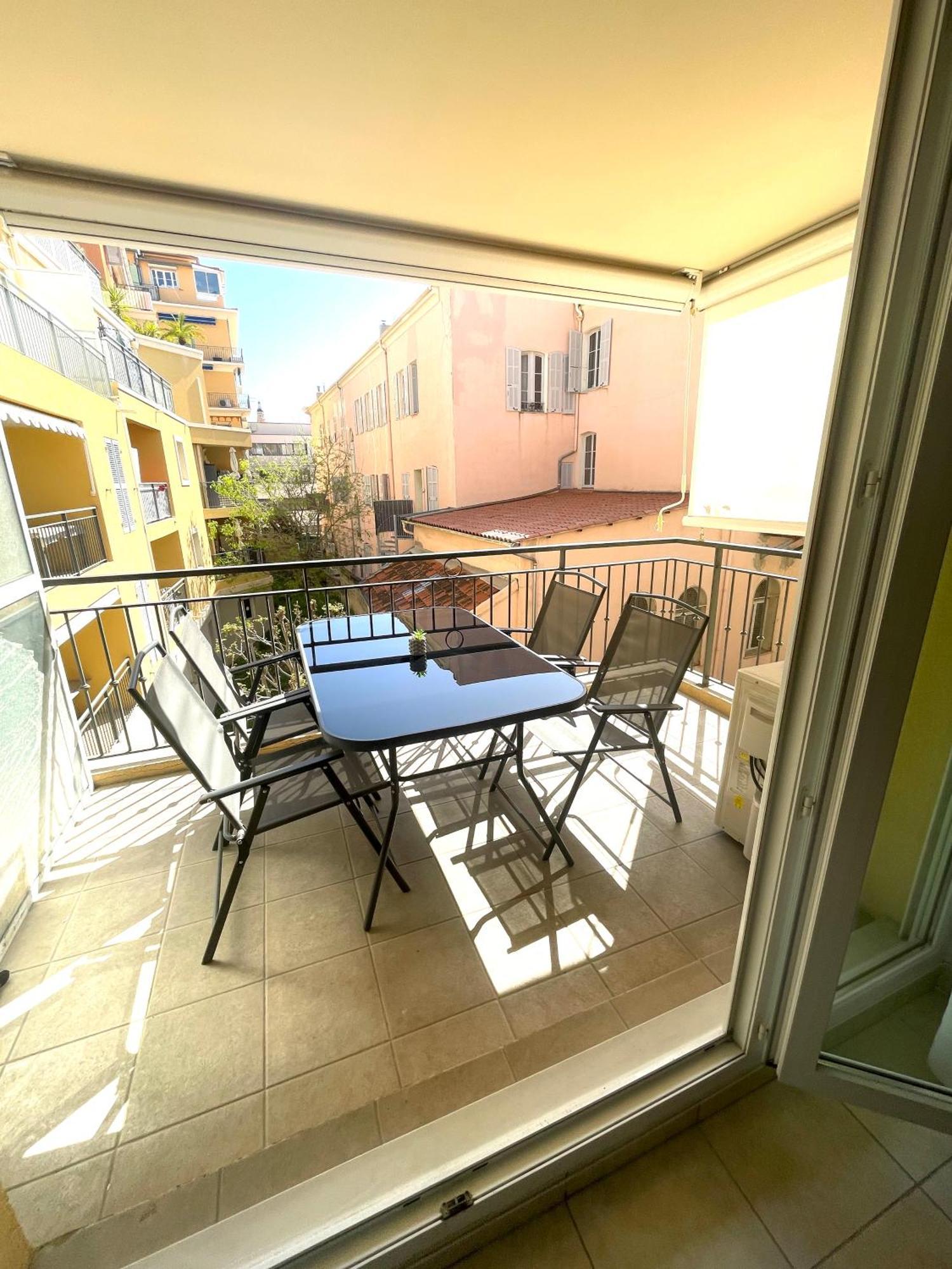 Royal Plazza, Beau T2 Centre Ville, Parking Menton Dış mekan fotoğraf