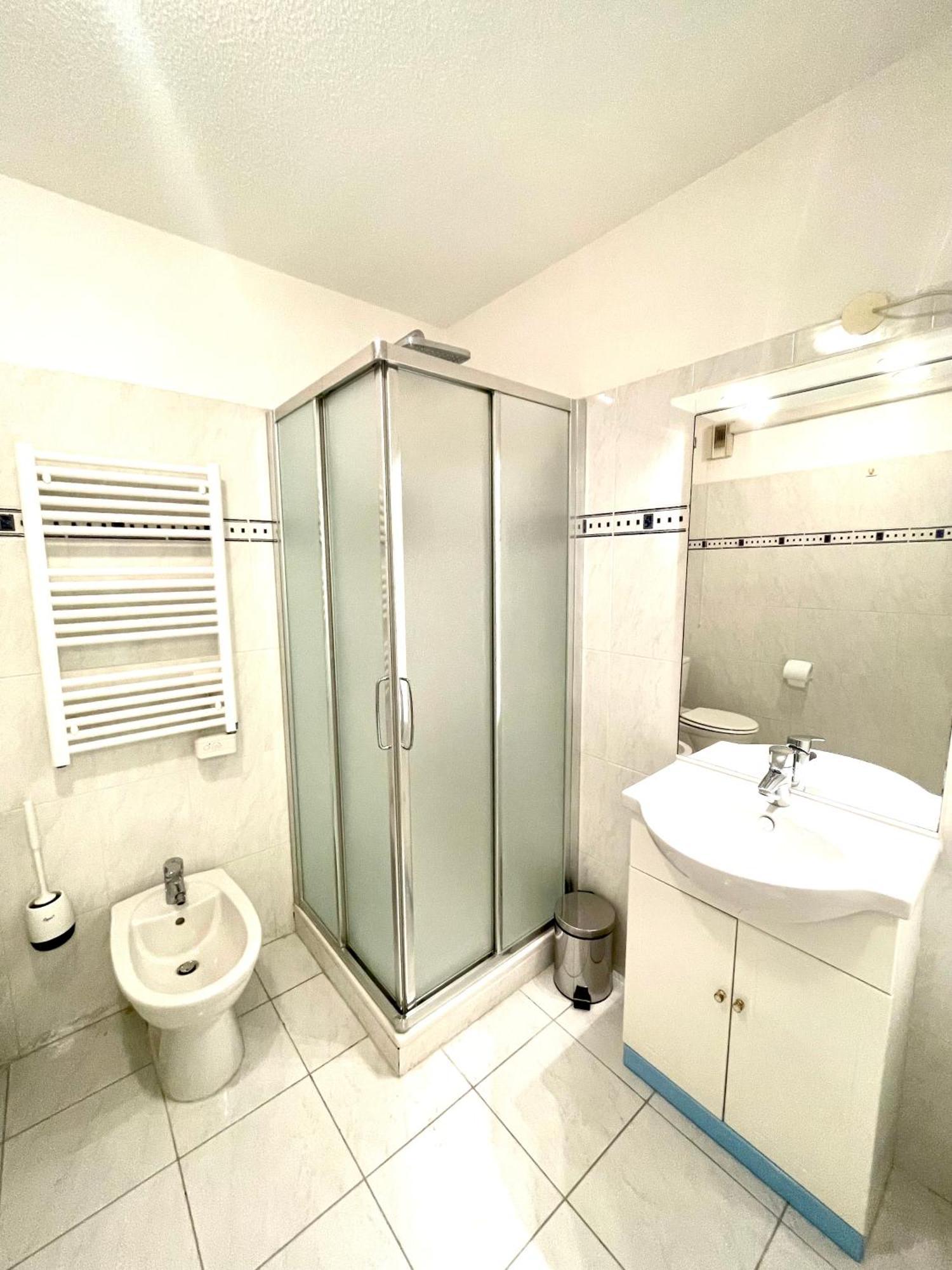 Royal Plazza, Beau T2 Centre Ville, Parking Menton Dış mekan fotoğraf